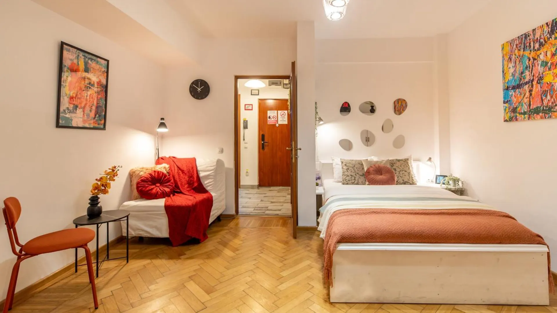 2Br Apartment At Piata Natiunilor Unite: Perfect For City Center Stays 布加勒斯特