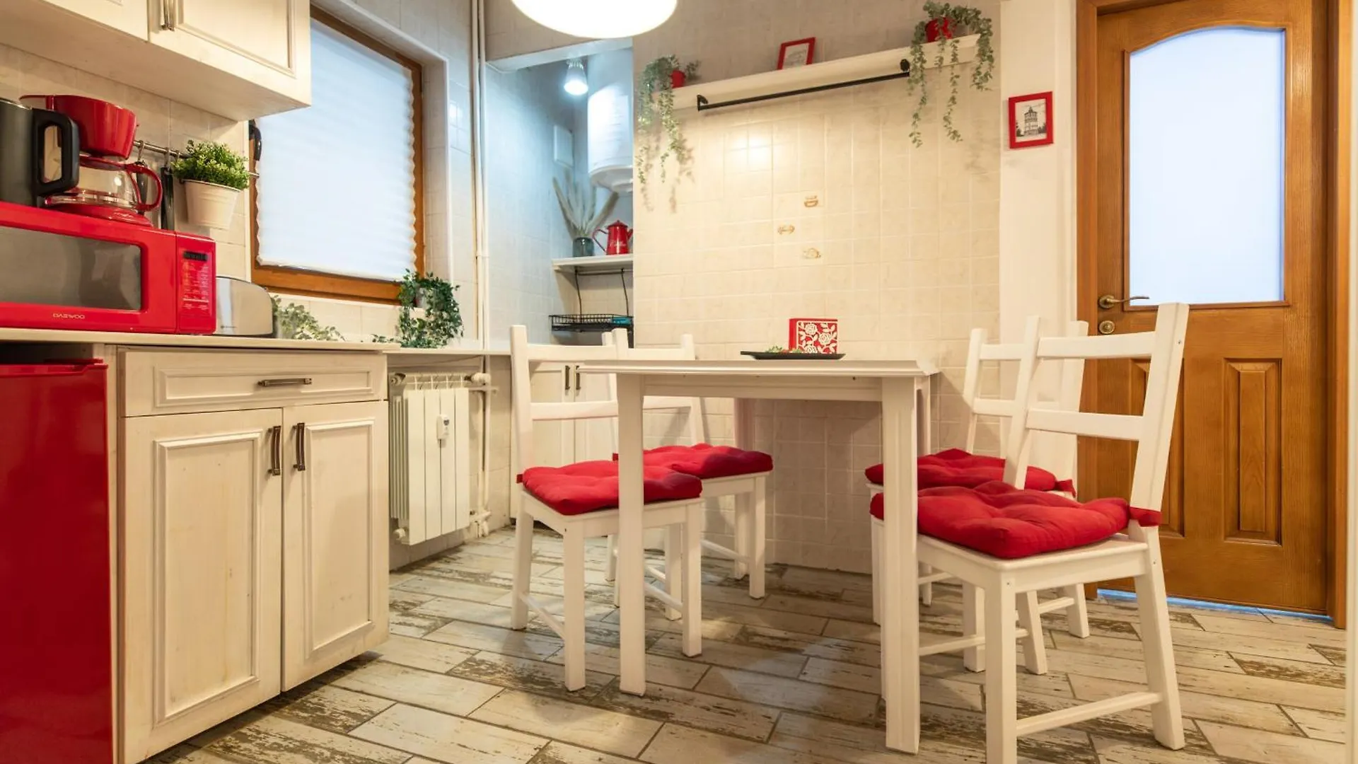 בוקרשט 2Br Apartment At Piata Natiunilor Unite: Perfect For City Center Stays