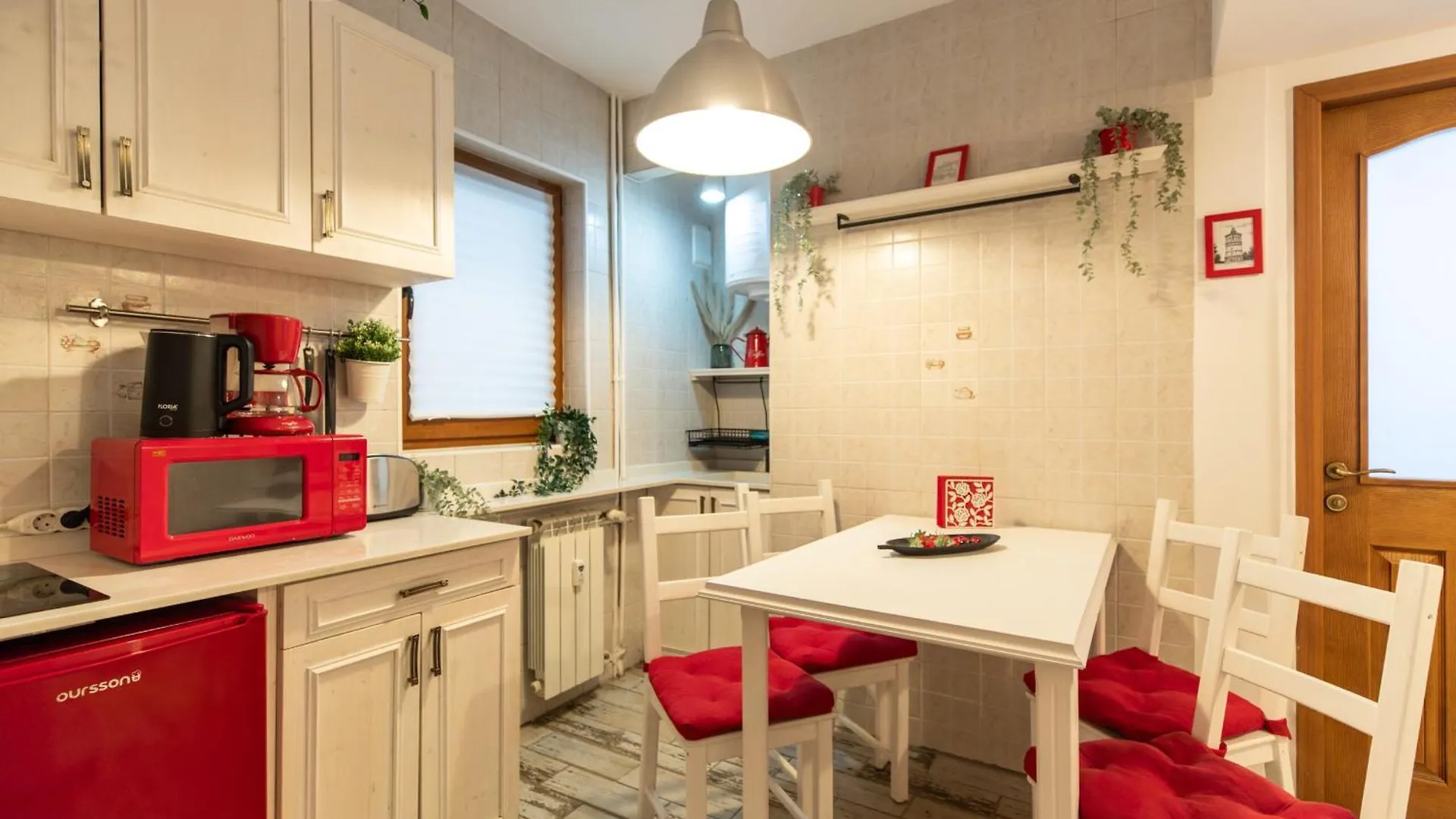 בוקרשט 2Br Apartment At Piata Natiunilor Unite: Perfect For City Center Stays רומניה