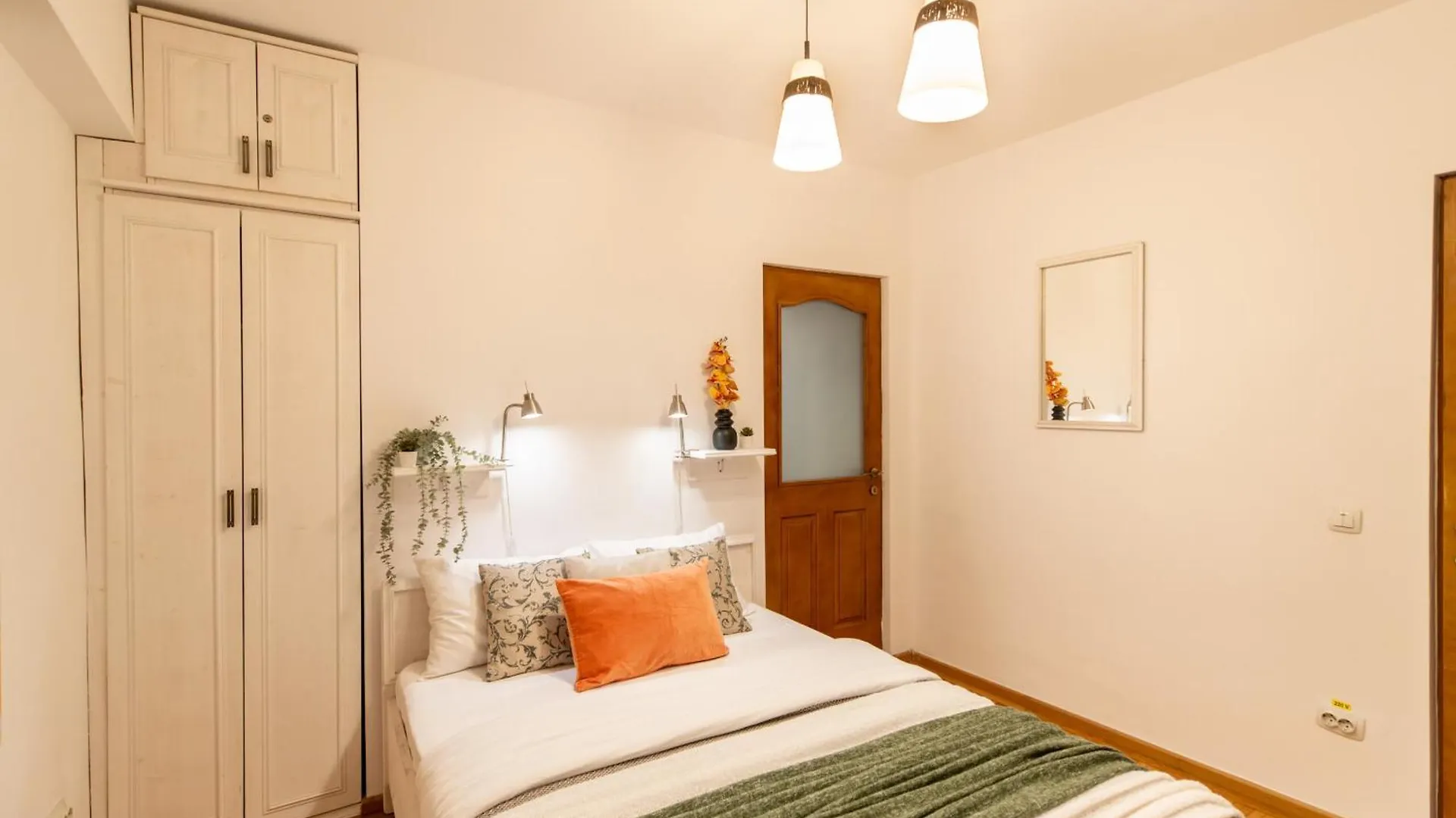 2Br Apartment At Piata Natiunilor Unite: Perfect For City Center Stays بوخارست رومانيا